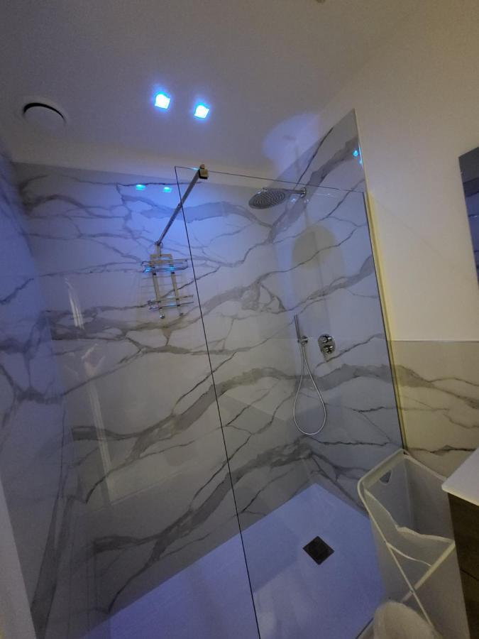 Casa Vacanze Manthy Posizione Centrale Bari Buitenkant foto