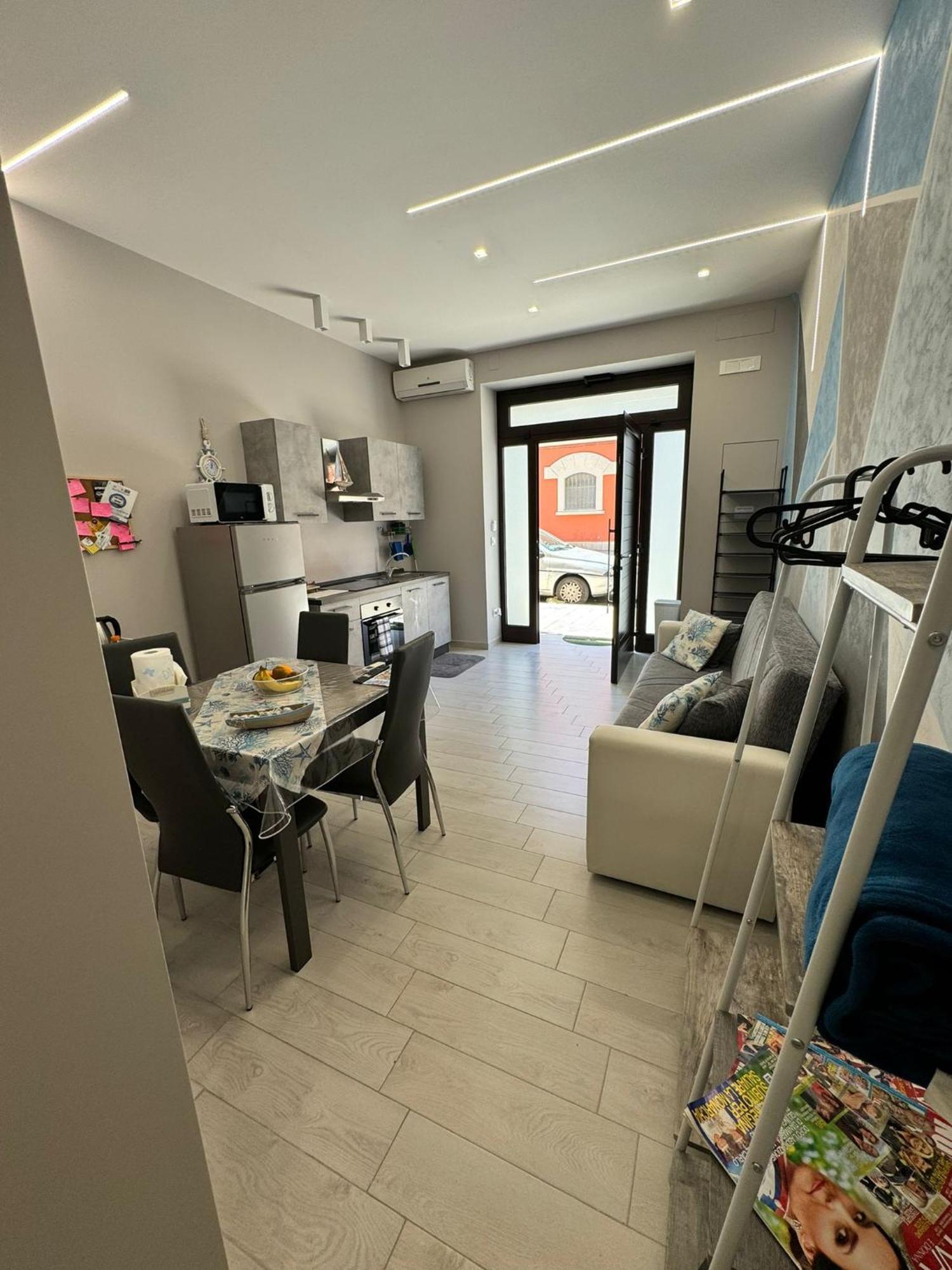 Casa Vacanze Manthy Posizione Centrale Bari Buitenkant foto
