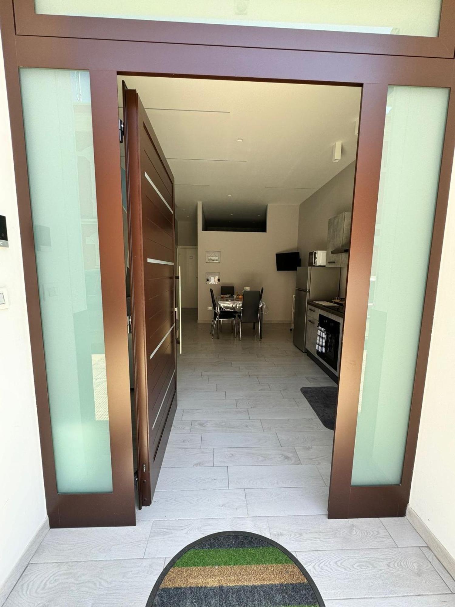 Casa Vacanze Manthy Posizione Centrale Bari Buitenkant foto