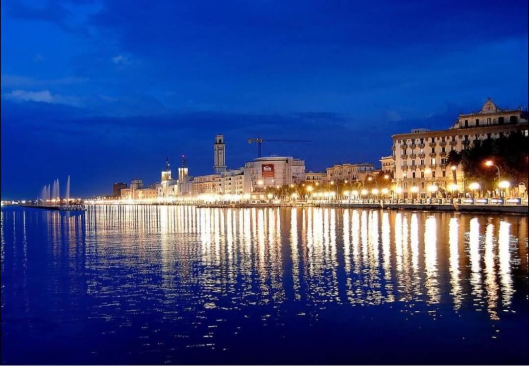 Casa Vacanze Manthy Posizione Centrale Bari Buitenkant foto
