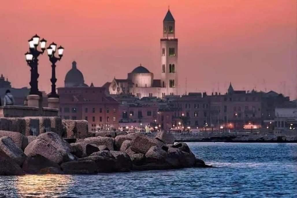 Casa Vacanze Manthy Posizione Centrale Bari Buitenkant foto