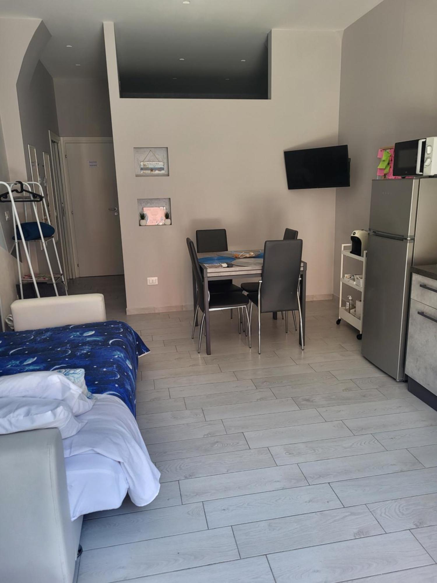 Casa Vacanze Manthy Posizione Centrale Bari Buitenkant foto